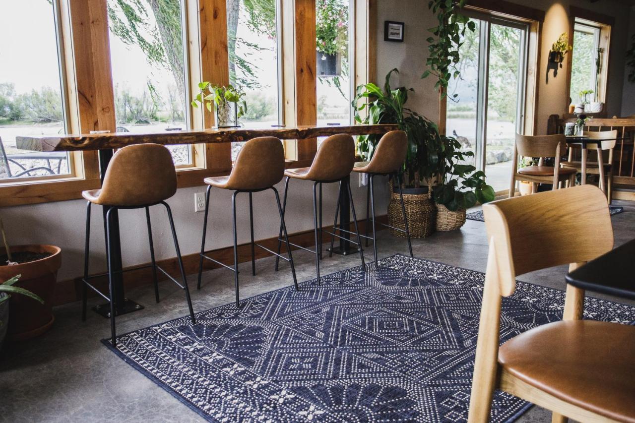 Ninepipes Lodge Полсон Экстерьер фото