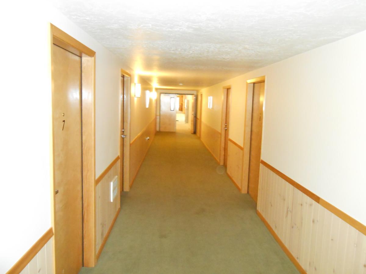 Ninepipes Lodge Полсон Экстерьер фото